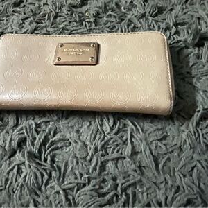 Michael Kors Cream Embossed Wallet